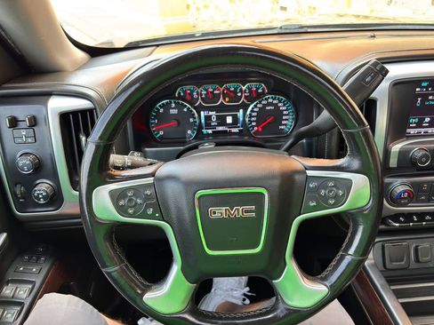 Used 2018 GMC Sierra 1500 SLT image 29