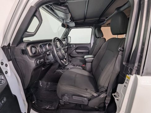 Used 2019 Jeep Wrangler Sport AWD/4WD image 22