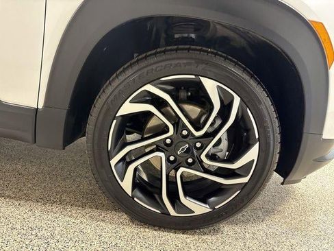 Used 2025 Chevrolet TrailBlazer RS w/ Convenience Package image 32