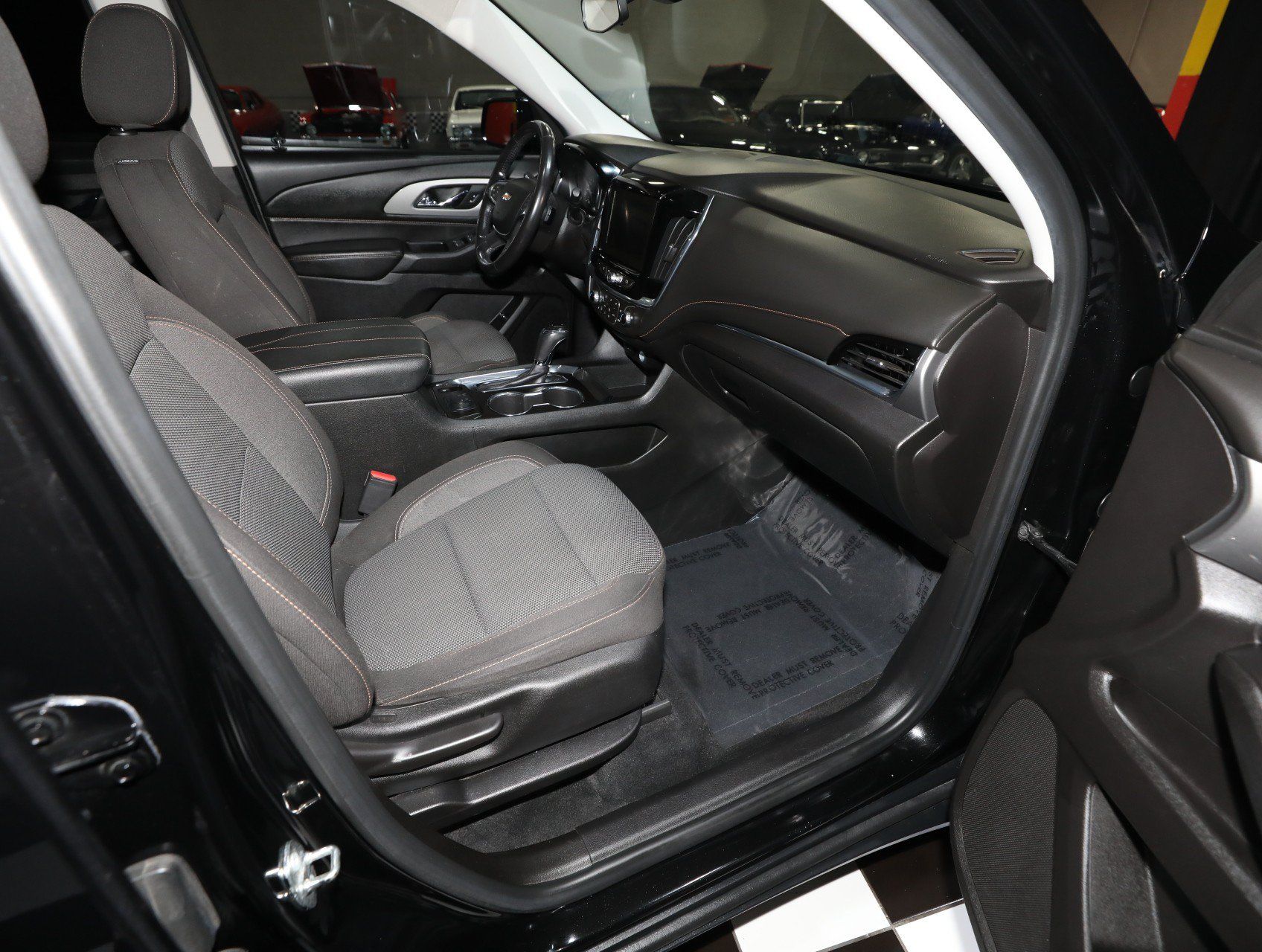 Used 2018 Chevrolet Traverse LT AWD/4WD image 34