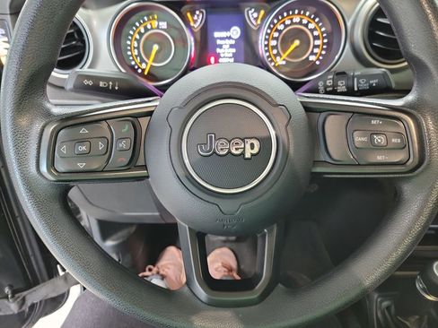 Used 2019 Jeep Wrangler Sport image 11