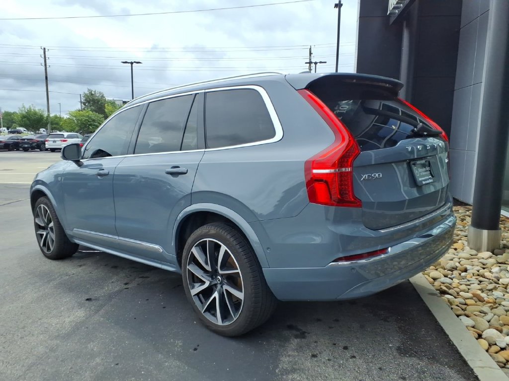 Used 2023 Volvo XC90 B6 Plus w/ Protection Package Premier AWD/4WD image 4