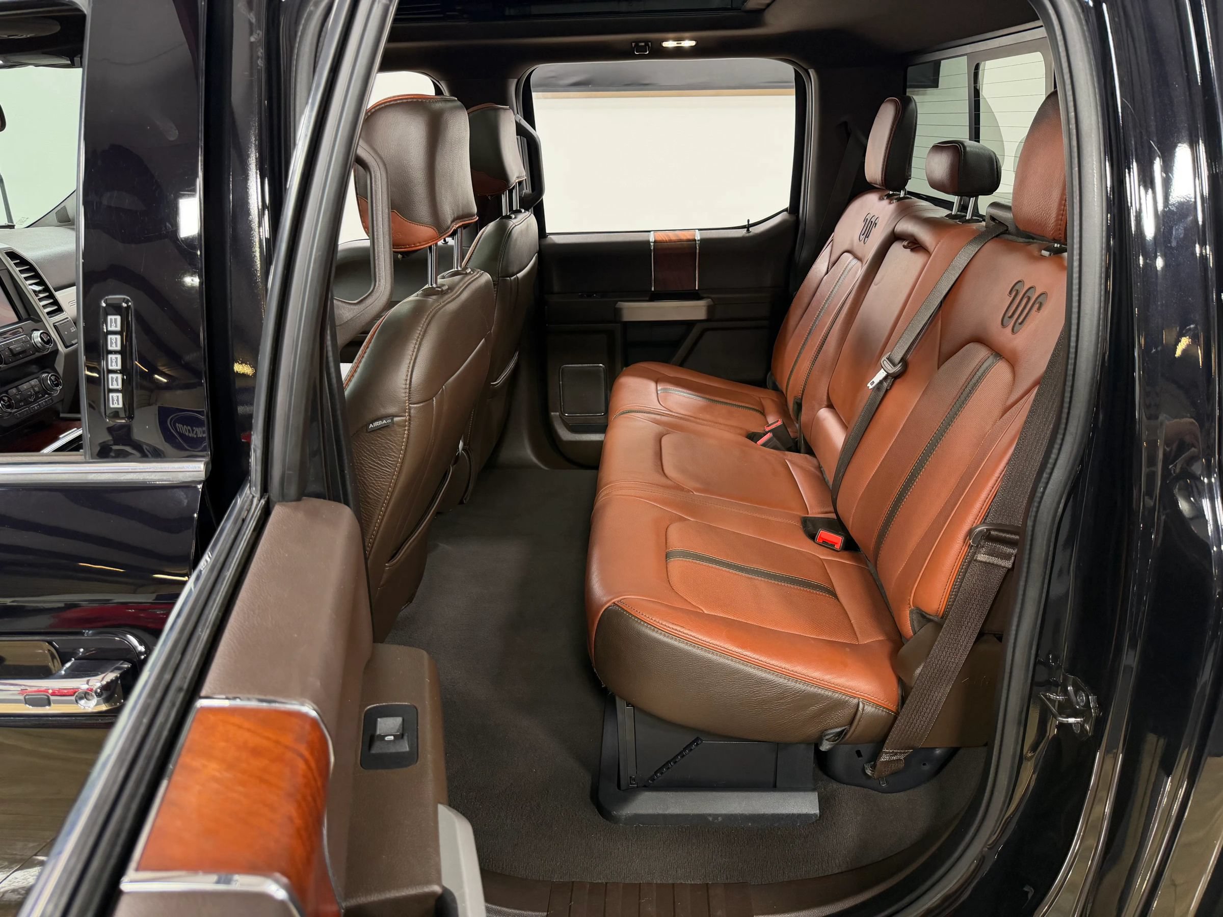 Used 2021 Ford F250 King Ranch w/ King Ranch Ultimate Package AWD/4WD image 17