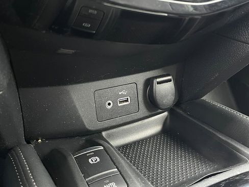 Used 2019 Nissan Rogue SL FWD image 19