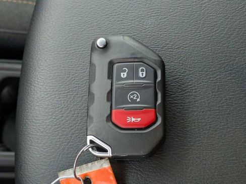 New 2024 Jeep Wrangler Unlimited Sahara AWD/4WD image 29