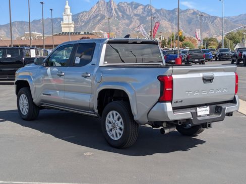 New 2025 Toyota Tacoma SR5 image 3