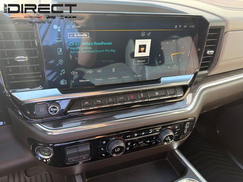 Used 2024 Chevrolet Silverado 1500 LTZ w/ Technology Package AWD/4WD image 24