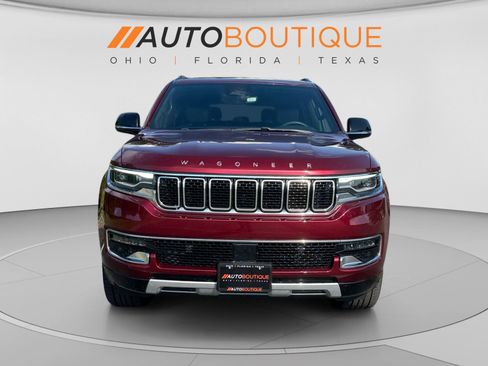 Used 2024 Jeep Wagoneer Series II w/ Flexible Seating Group RWD image 8