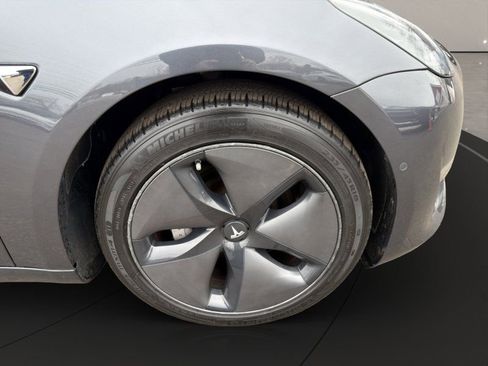Used 2018 Tesla Model 3 Long Range image 24