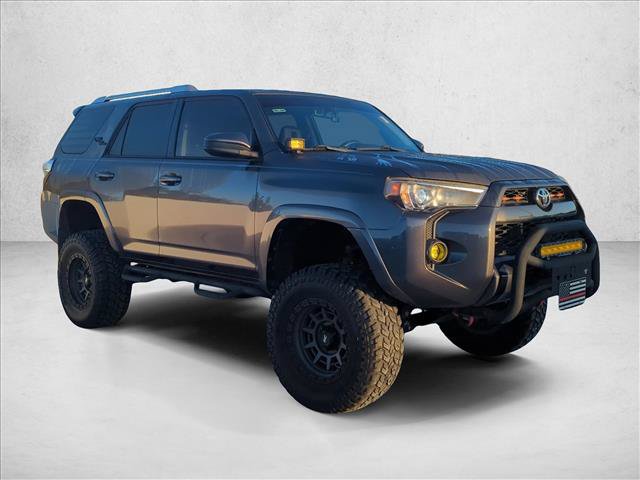 Used 2016 Toyota 4Runner SR5 RWD image 3