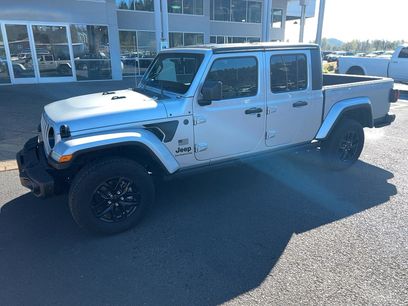 Used 2023 Jeep Gladiator Sport