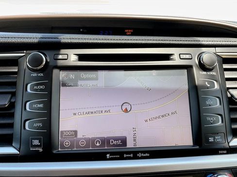 Used 2016 Toyota Highlander Limited AWD/4WD image 24