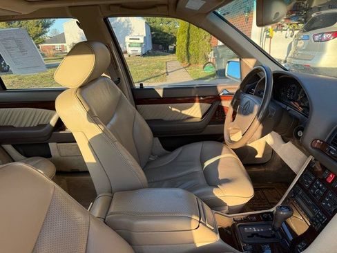 Used 1995 Mercedes-Benz S 320 image 29
