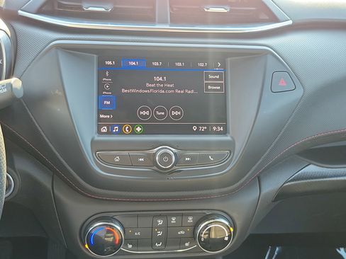 Used 2023 Chevrolet TrailBlazer RS image 22