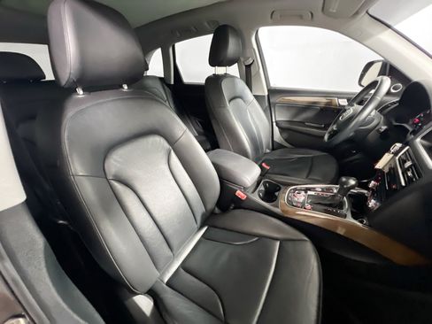 Used 2016 Audi Q5 2.0T Premium Plus w/ Technology Package AWD/4WD image 30