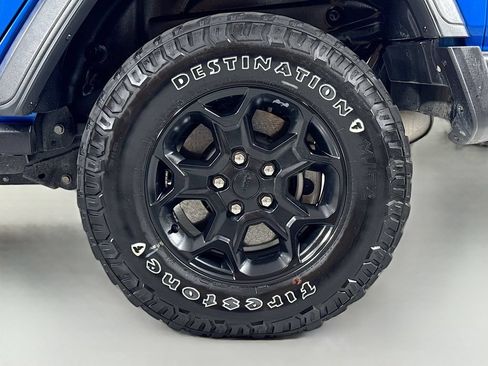 Used 2023 Jeep Wrangler Unlimited AWD/4WD image 10
