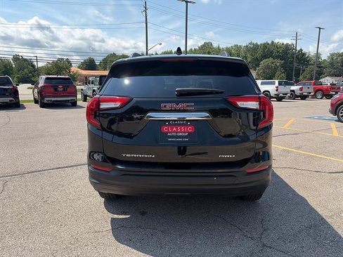 Used 2024 GMC Terrain SLE w/ Driver Convenience Package AWD/4WD image 5