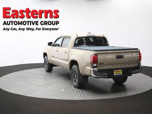 Used 2018 Toyota Tacoma SR5 AWD/4WD image 63