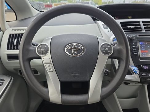 Used 2012 Toyota Prius V Two FWD image 19