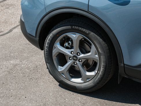 Used 2025 Ford Escape ST-Line FWD image 4
