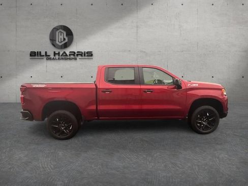 Used 2024 Chevrolet Silverado 1500 LT Trail Boss w/ Convenience Package II AWD/4WD image 5