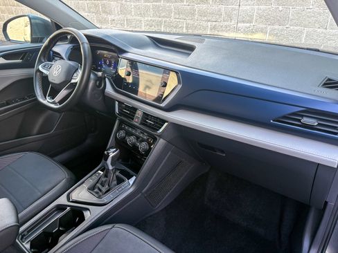 Used 2024 Volkswagen Taos SE FWD image 23