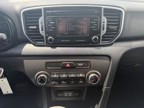 Used 2017 Kia Sportage LX FWD image 17