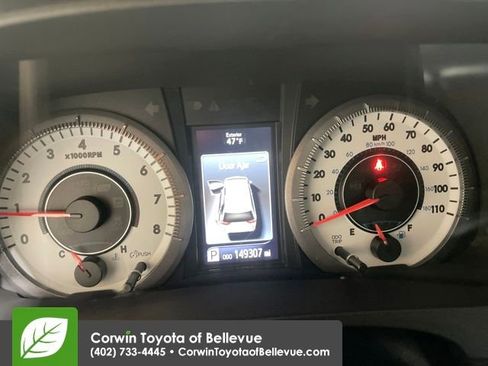 Used 2015 Toyota Sienna SE image 15