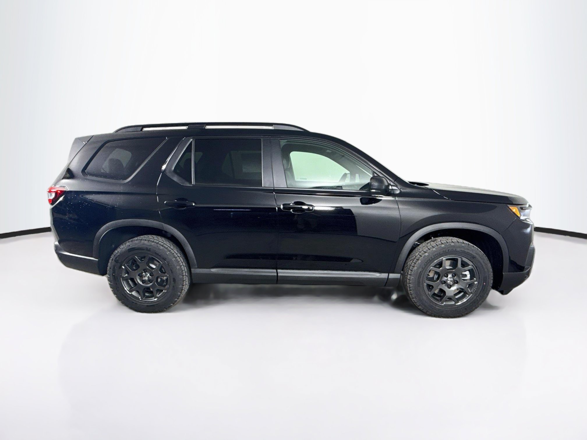 New 2026 Honda Pilot TrailSport image 2