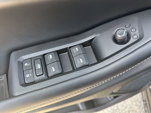 New 2026 Jeep Grand Cherokee Altitude AWD/4WD image 12