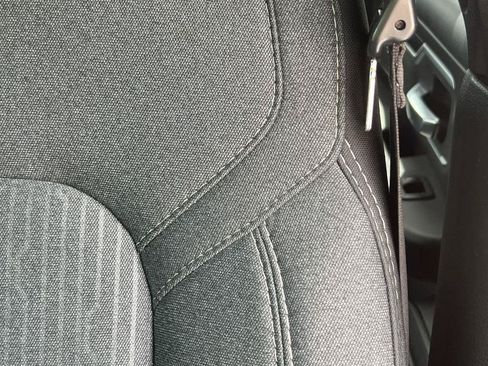 Used 2020 RAM 1500 Big Horn AWD/4WD image 14