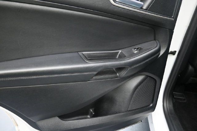 Used 2024 Ford Edge SEL AWD/4WD image 36