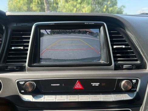 Used 2019 Hyundai Sonata Limited image 26