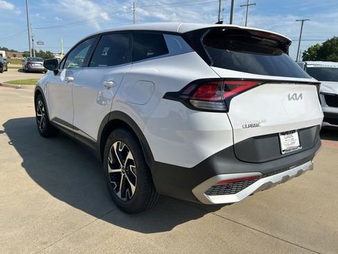 Used 2023 Kia Sportage EX FWD image 6