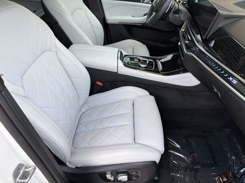 Used 2024 BMW X5 xDrive50e w/ M Sport Package AWD/4WD image 25