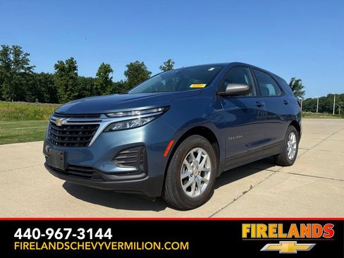 Used 2024 Chevrolet Equinox LS w/ LPO, Floor Liner Package FWD image 1