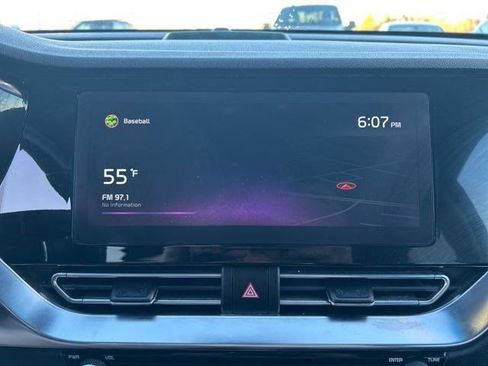 Used 2021 Kia Niro EX Premium w/ Cold Weather Package image 22