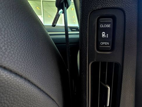 Used 2025 Honda Odyssey Sport-L image 62