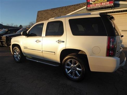 Used 2011 GMC Yukon Denali image 8