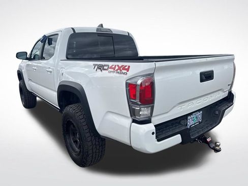 Used 2022 Toyota Tacoma TRD Off-Road w/ TRD Premium Off Road Package AWD/4WD image 5