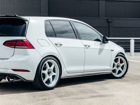 Used 2019 Volkswagen GTI SE image 59