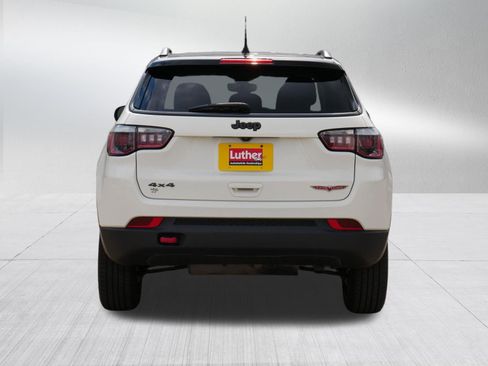 Used 2019 Jeep Compass Trailhawk w/ Cold Weather Group AWD/4WD image 6