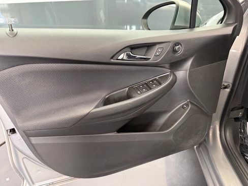 Used 2018 Chevrolet Cruze LT w/ Convenience Package FWD image 42