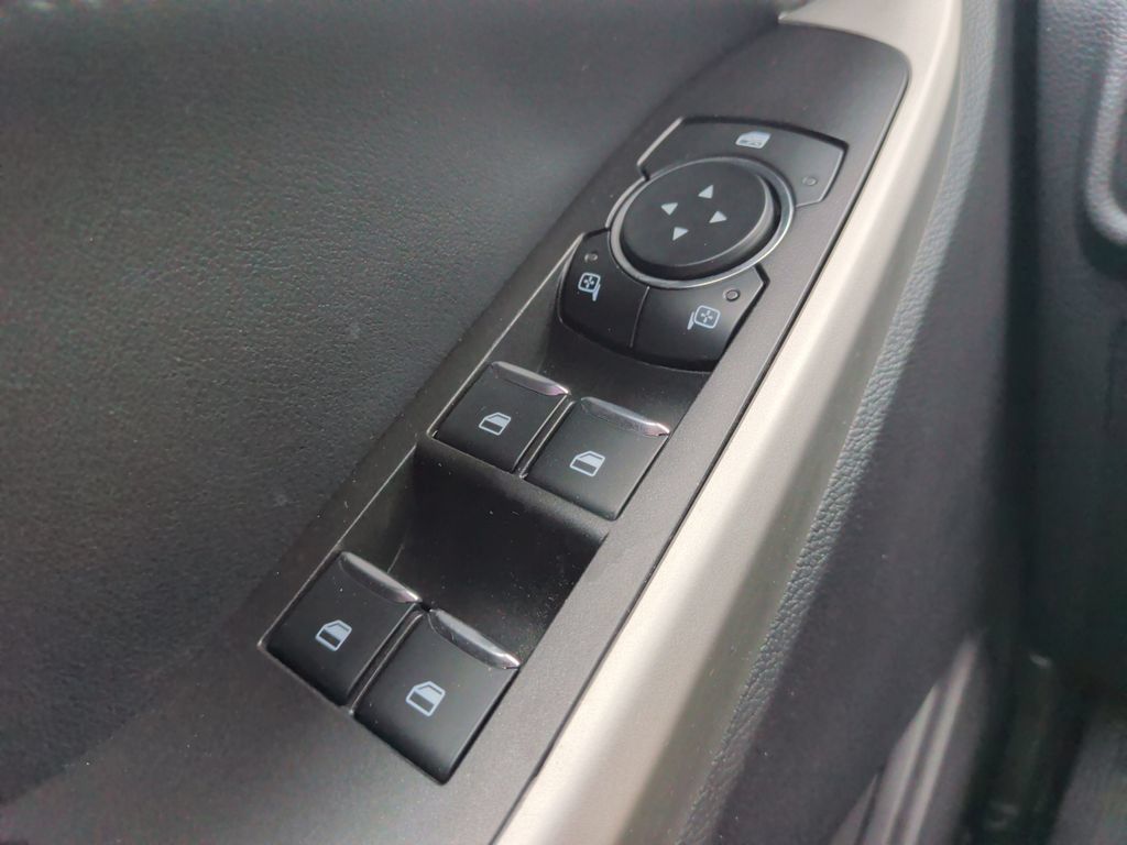 Used 2020 Ford Explorer XLT w/ Comfort Package AWD/4WD image 29