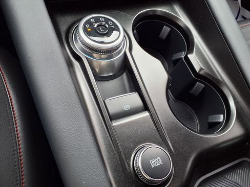 Used 2025 Ford Explorer ST-Line image 11