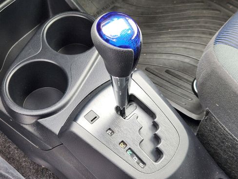 Used 2016 Toyota Prius C Two image 12