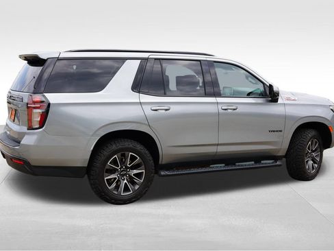 Certified 2024 Chevrolet Tahoe Z71 w/ Luxury Package AWD/4WD image 4