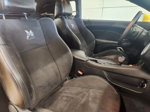 Used 2017 Dodge Challenger R/T Scat Pack image 8