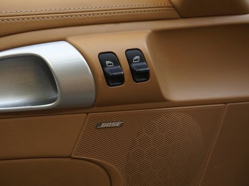 Used 2010 Porsche Cayman S image 20