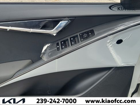 New 2026 Kia Niro EX w/ EX Premium Package FWD image 23